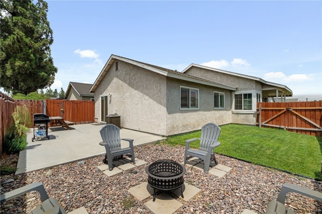 15957 Randall - Photo 21