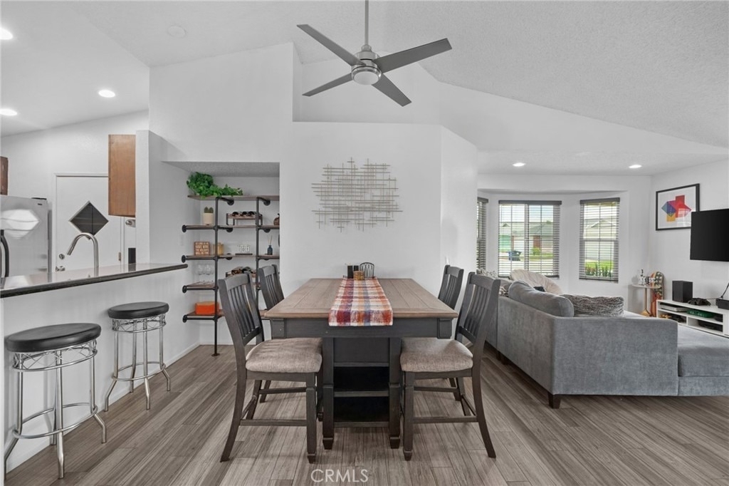 15957 Randall - Photo 6