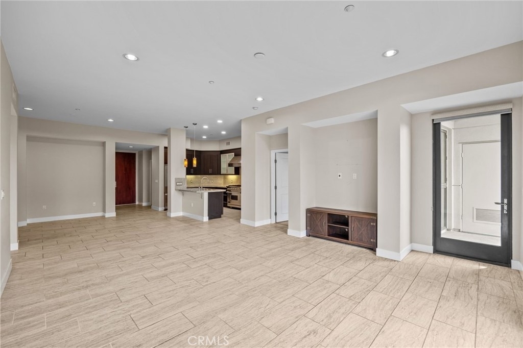 402 Rockefeller - Photo 9