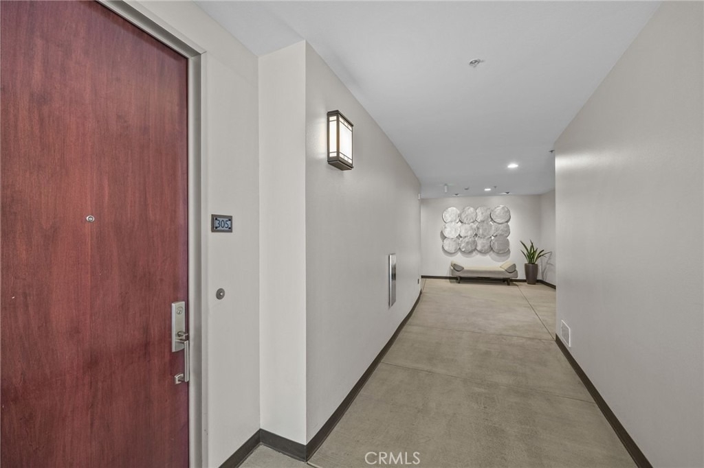 402 Rockefeller - Photo 2
