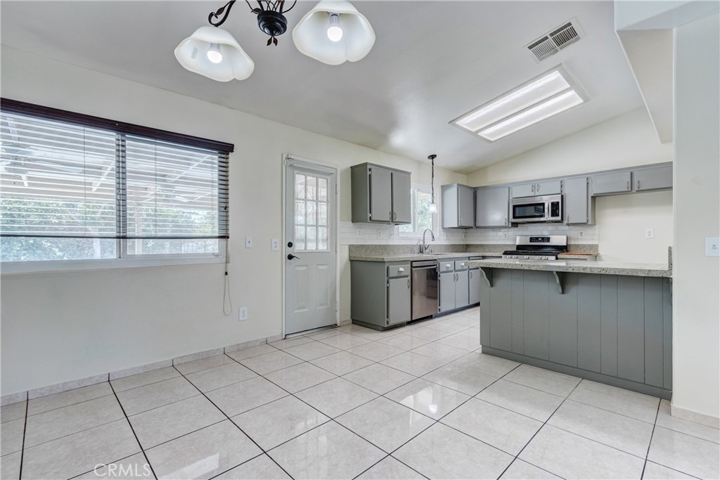 14845 Hibiscus - Photo 14