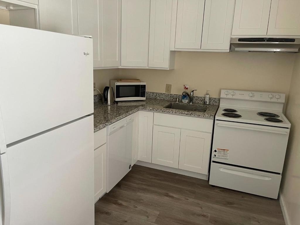 615 Alpha Court - Photo 9