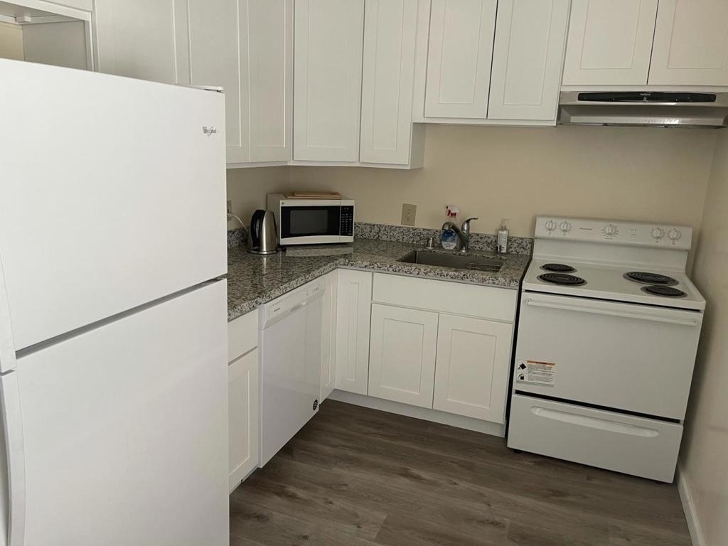 615 Alpha Court - Photo 8