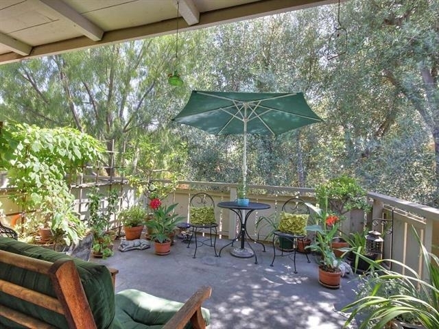 255 S Rengstorff - Photo 4