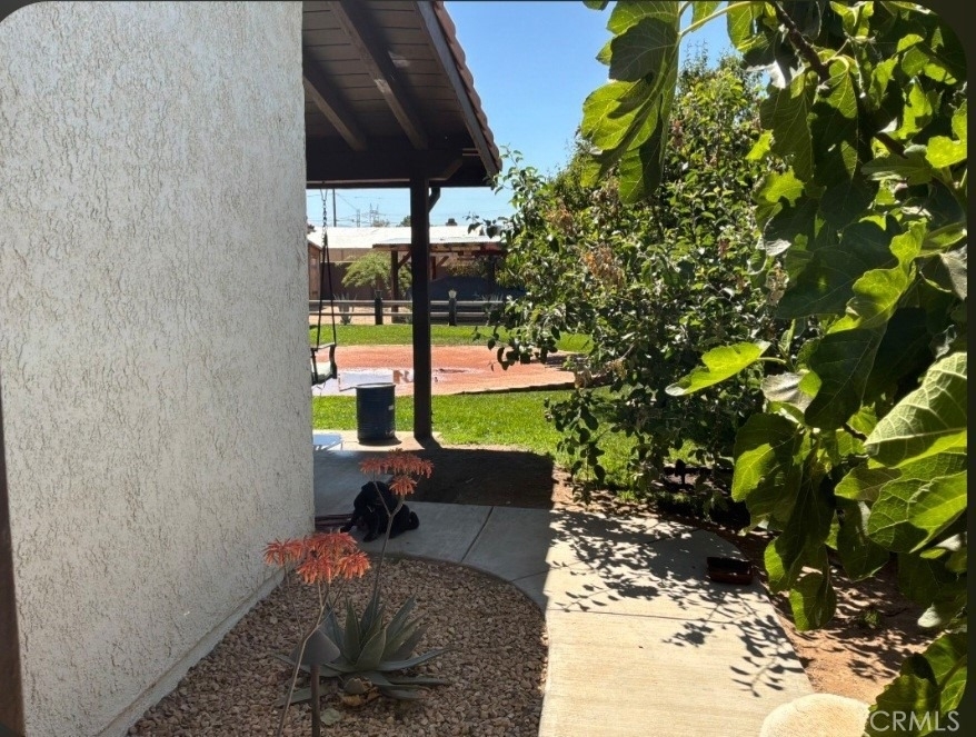 7518 Redwood - Photo 3