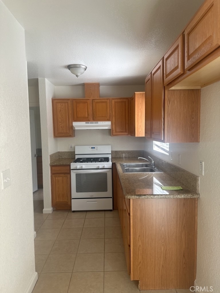 16784 Sultana Street - Photo 7