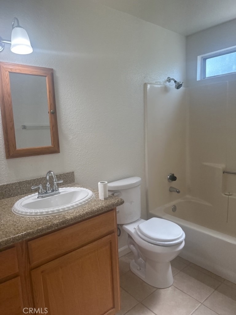 16784 Sultana Street - Photo 9