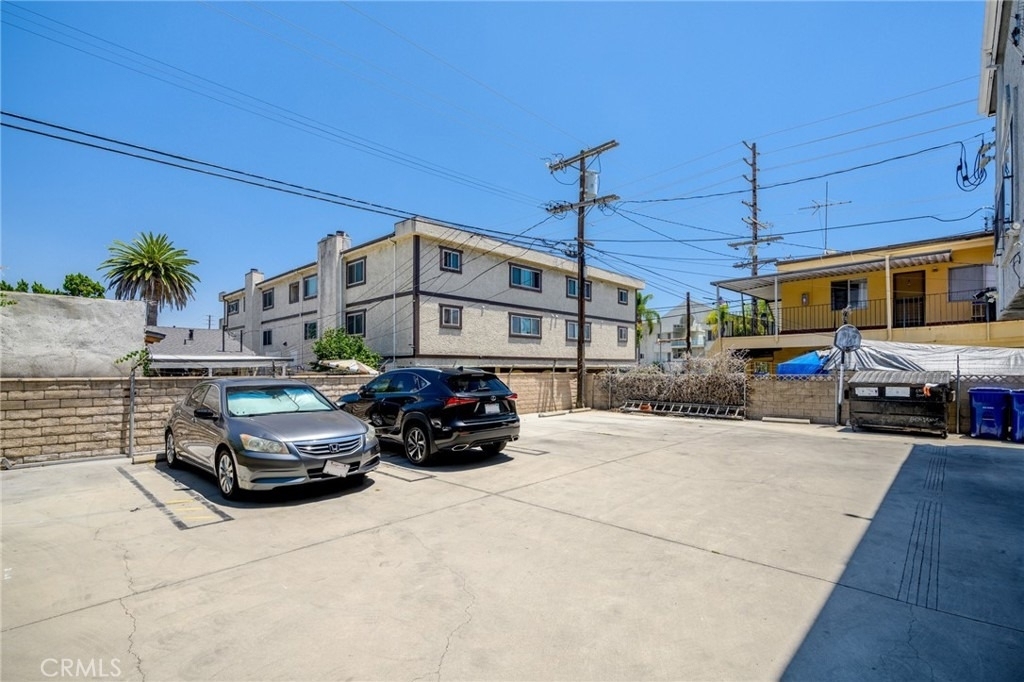 6406 Denny Avenue - Photo 15