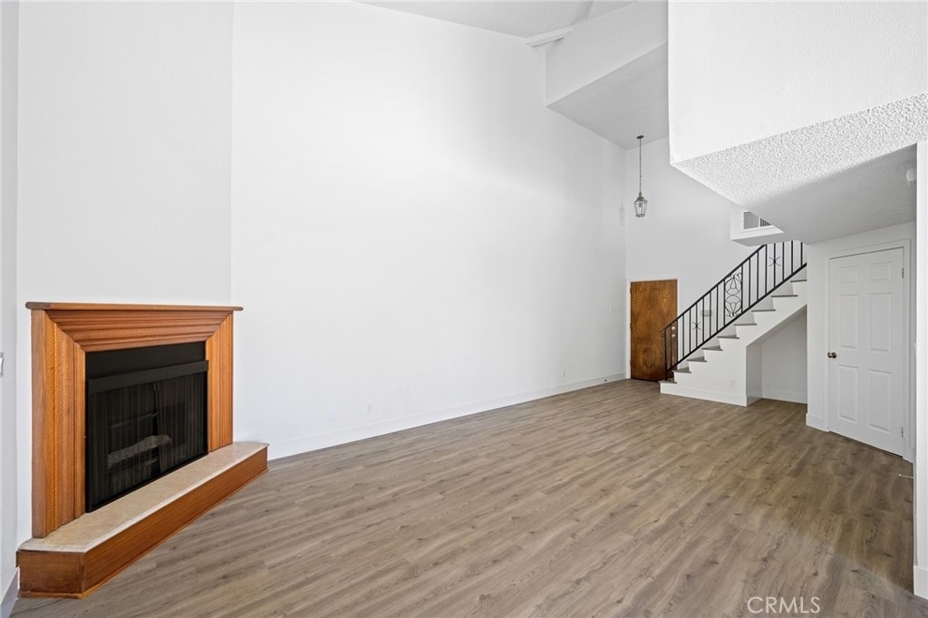 6406 Denny Avenue - Photo 5