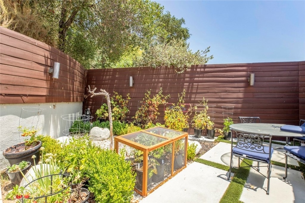 1331 Beaudry - Photo 39