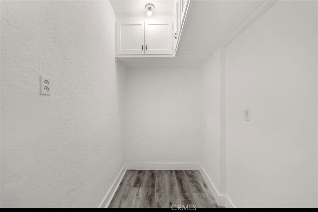 2121 James M Wood Boulevard - Photo 11