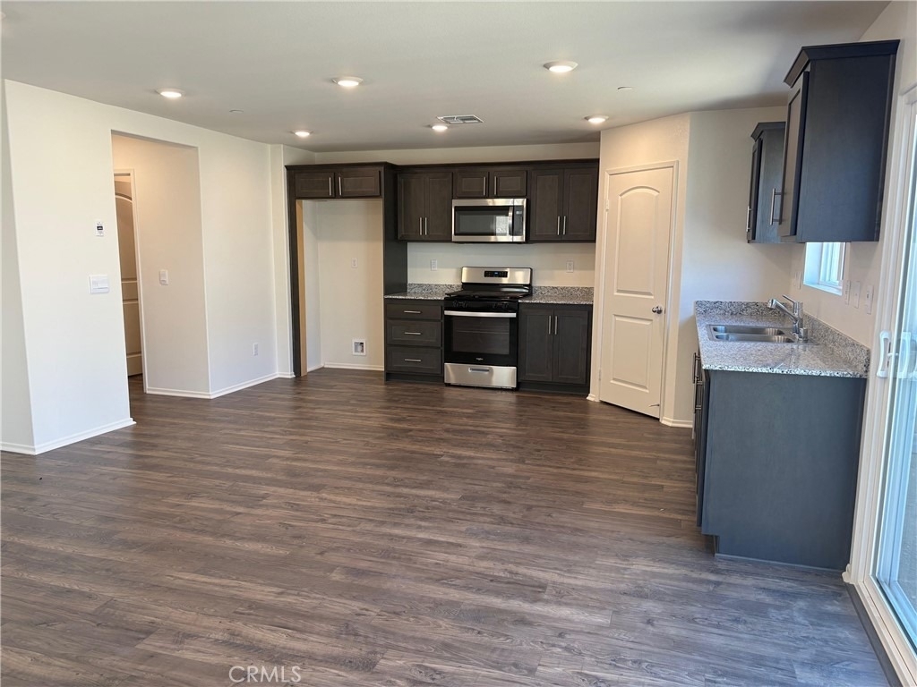 14059 Shayna Street - Photo 4