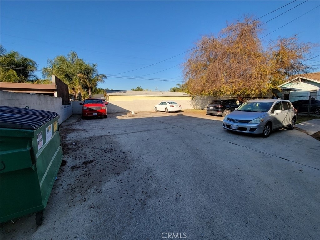 757 S Towne Avenue - Photo 12