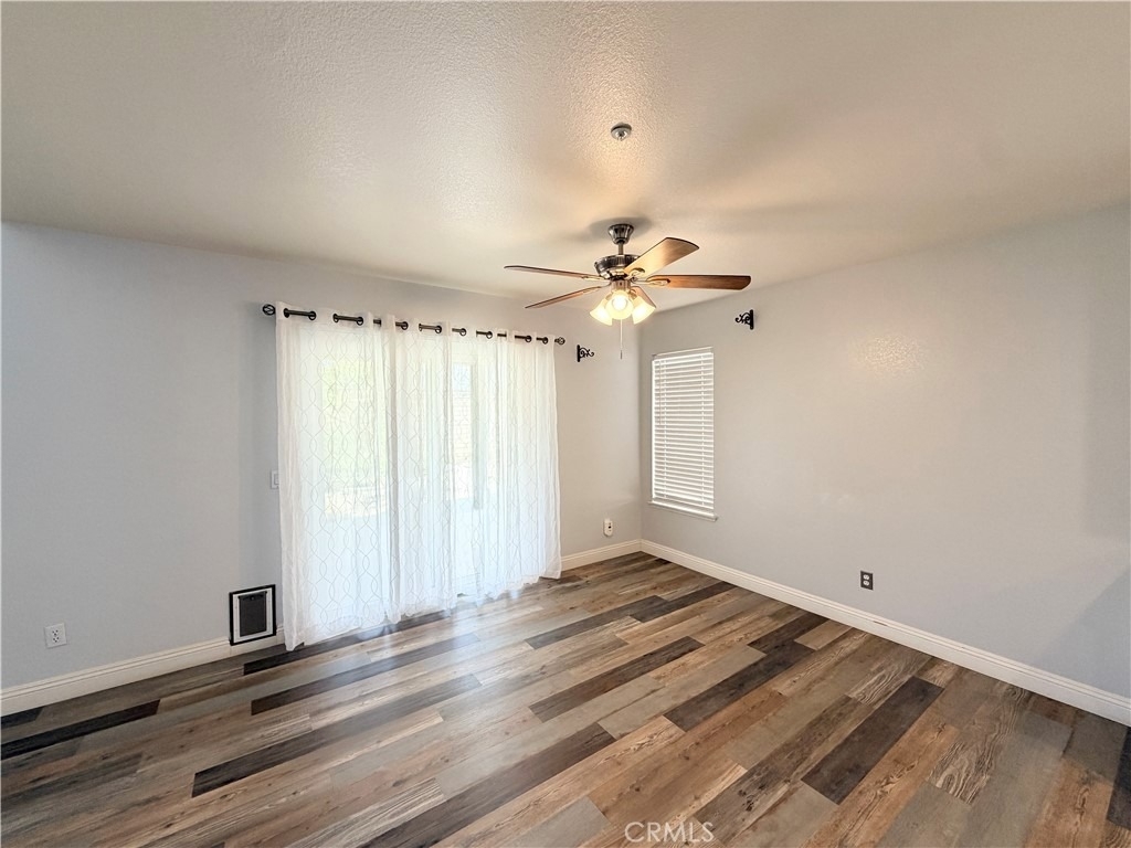 15096 Fox Ridge Drive - Photo 14
