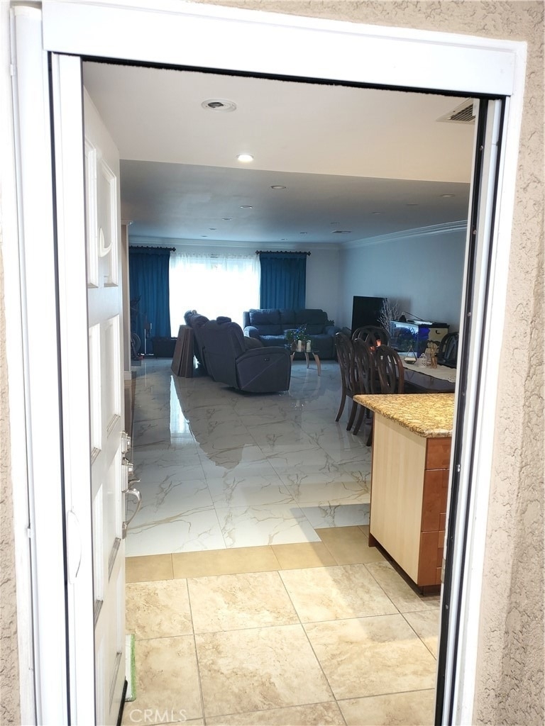 351 E Verdugo Avenue - Photo 3