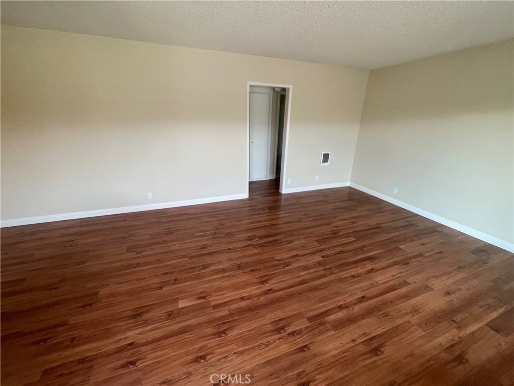 5716 Sultana Avenue - Photo 2