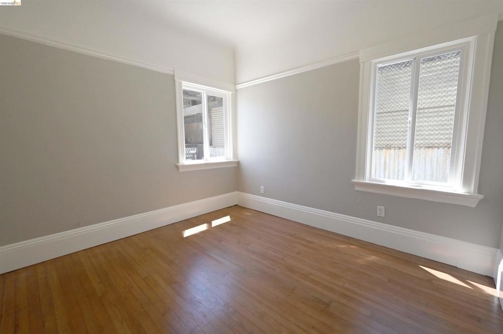 685 37th Street - Photo 7