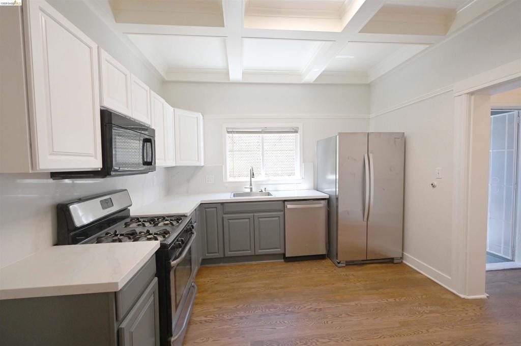 685 37th Street - Photo 5