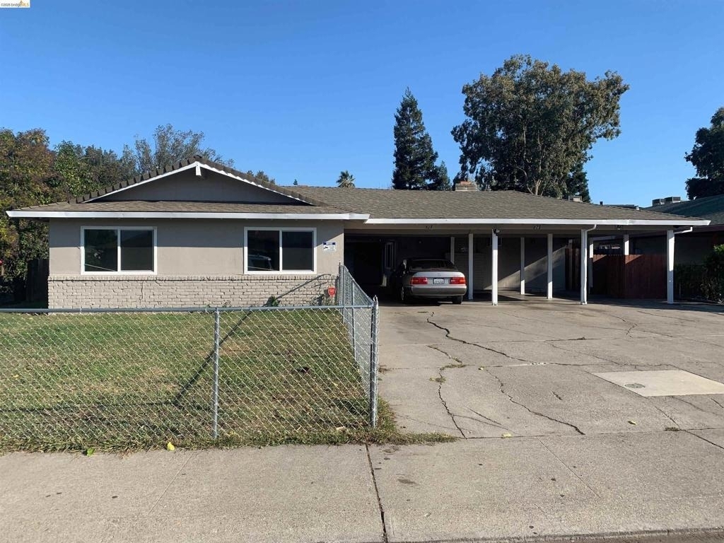 830 Astor Street - Photo 0