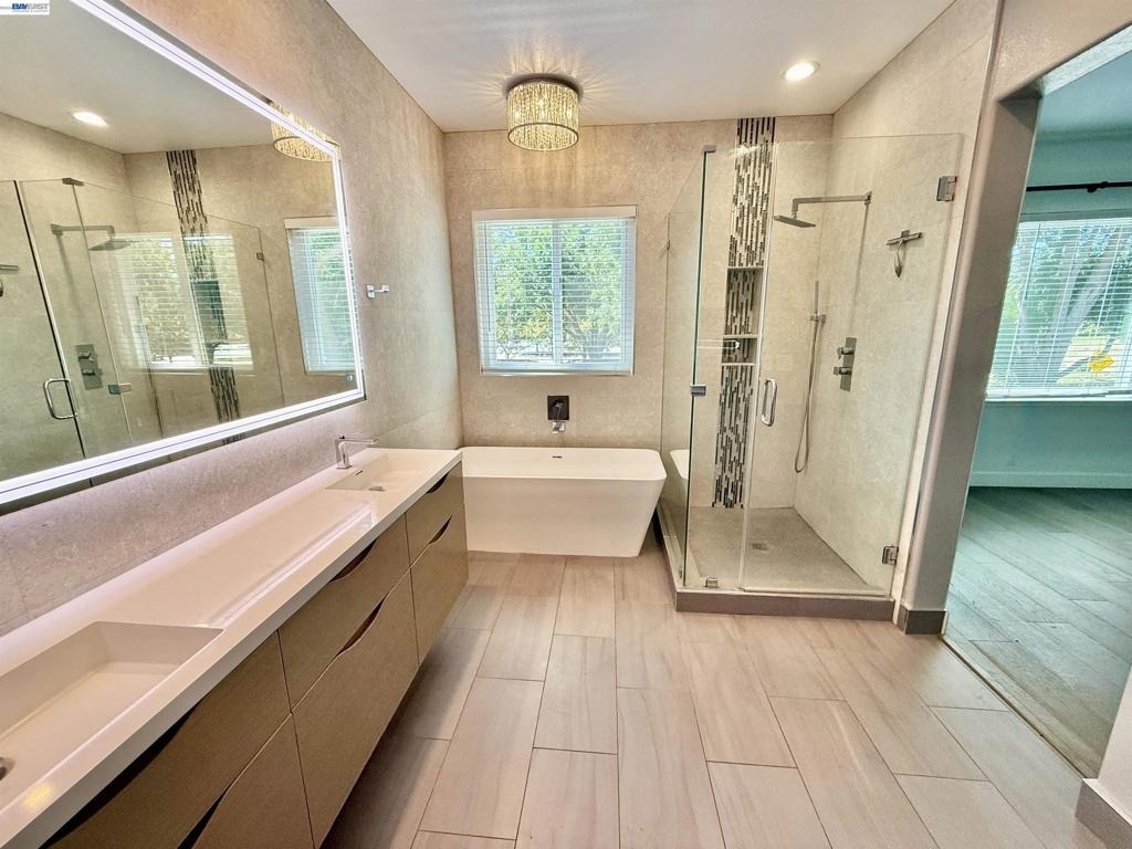 4238 Diavila Ave - Photo 44