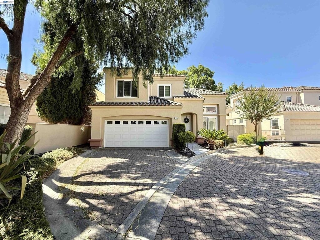 4238 Diavila Ave - Photo 1