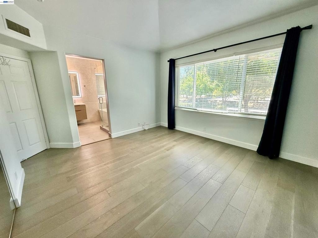 4238 Diavila Ave - Photo 40