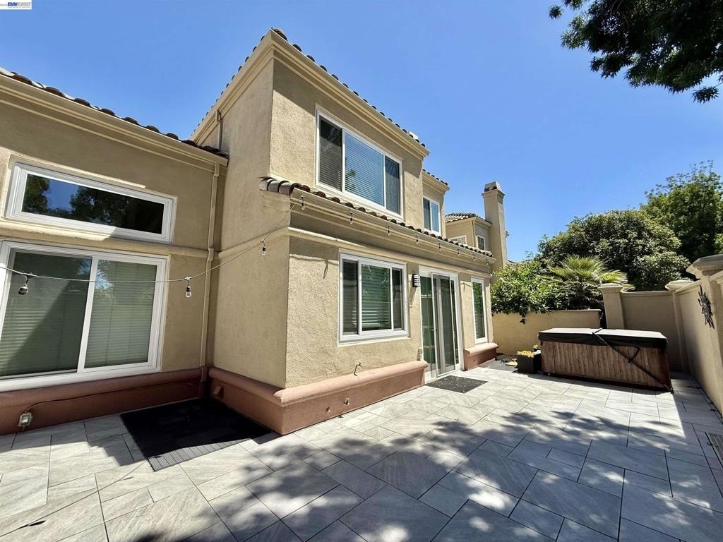 4238 Diavila Ave - Photo 46