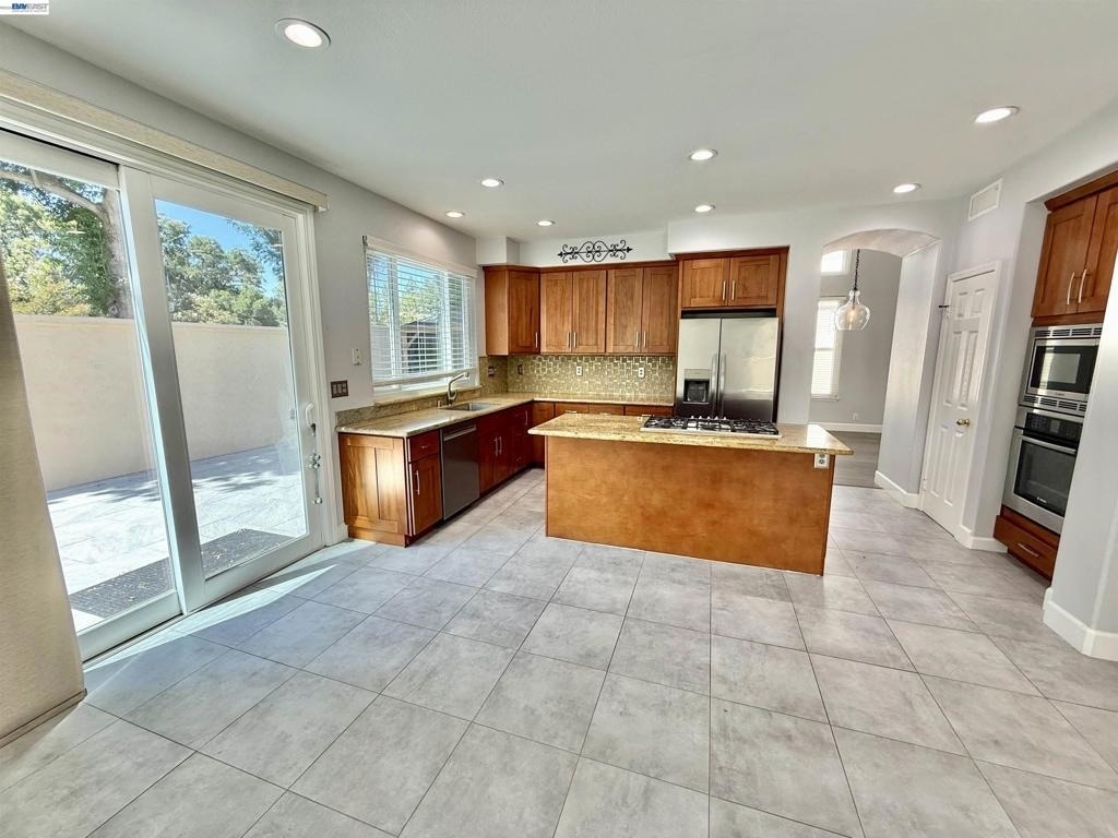 4238 Diavila Ave - Photo 22