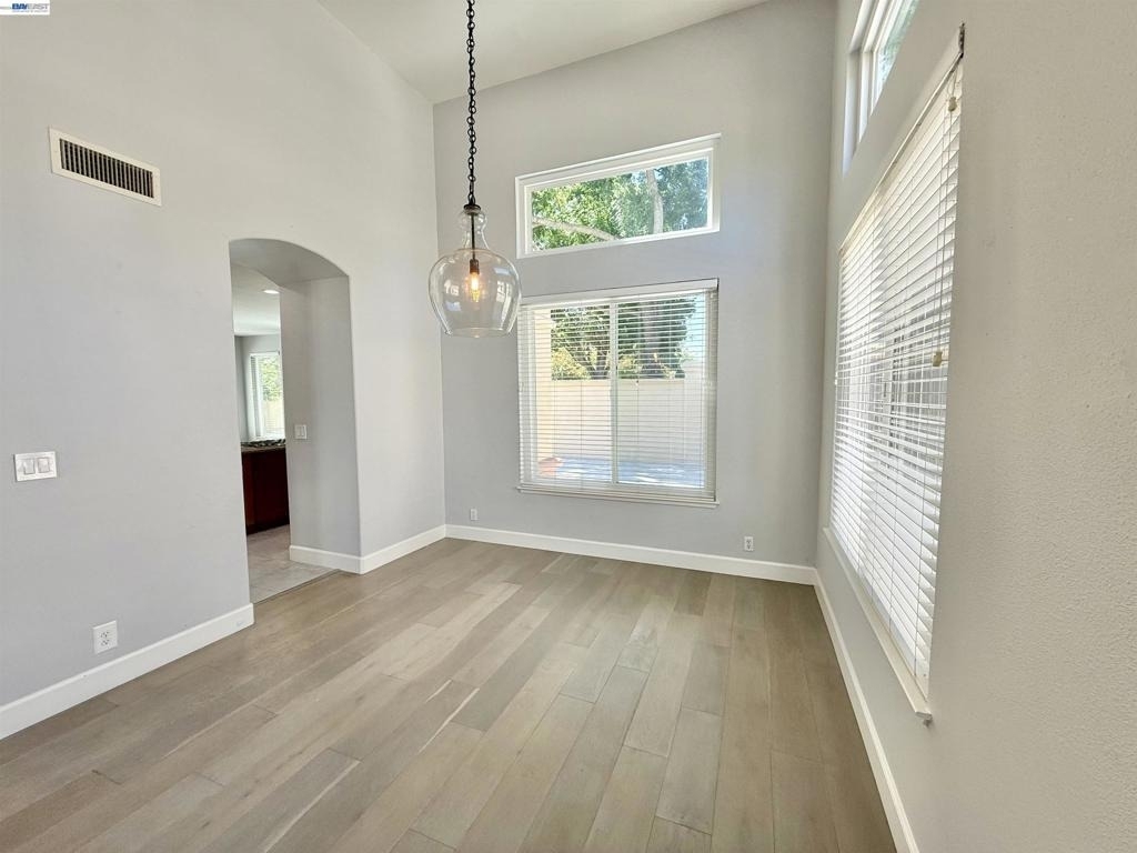 4238 Diavila Ave - Photo 12