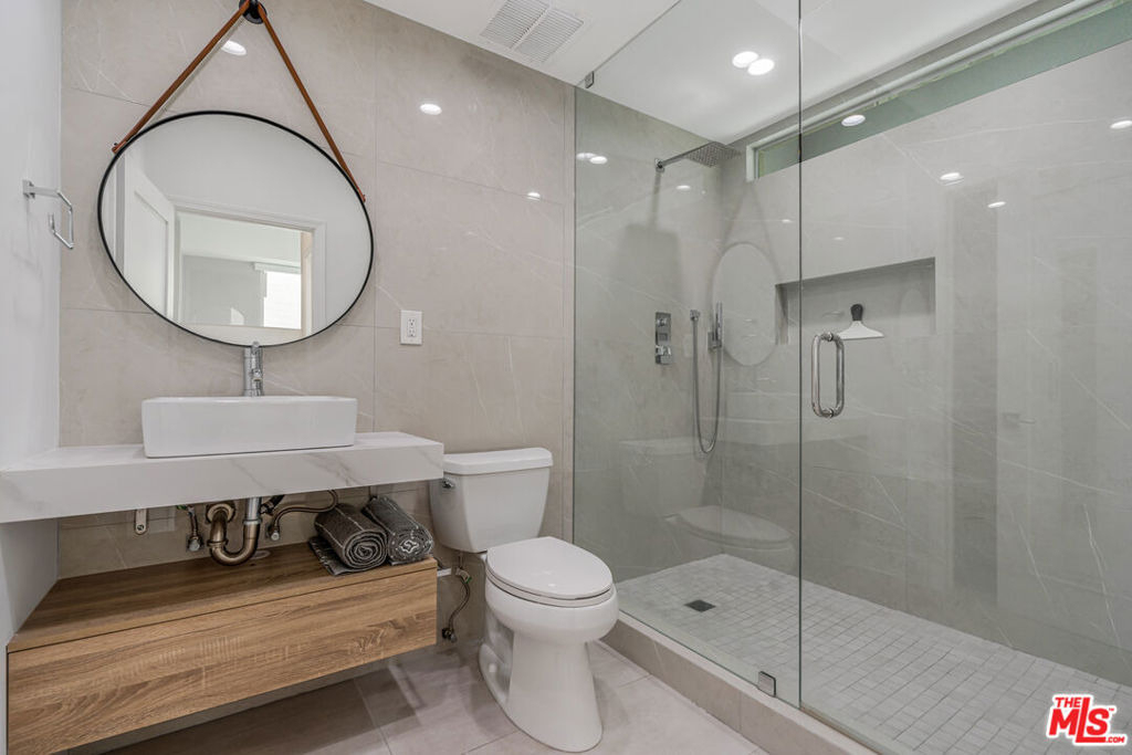 10501 Wilshire Boulevard - Photo 5