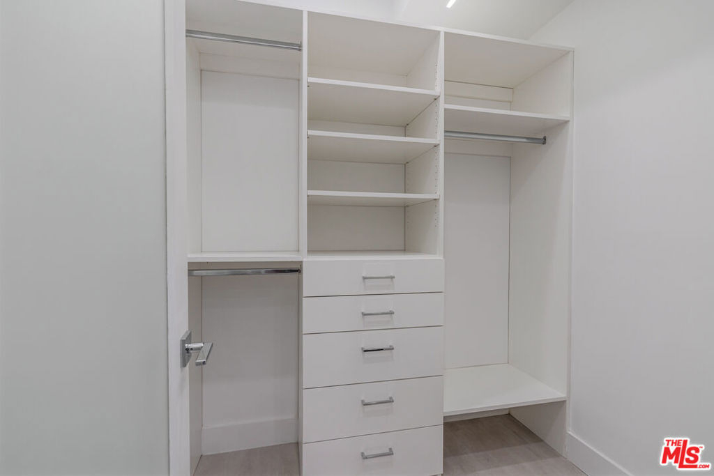 10501 Wilshire Boulevard - Photo 6