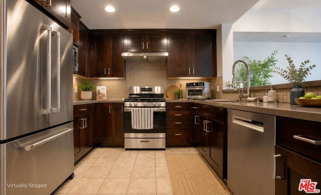 1430 S Beverly Glen Boulevard - Photo 1
