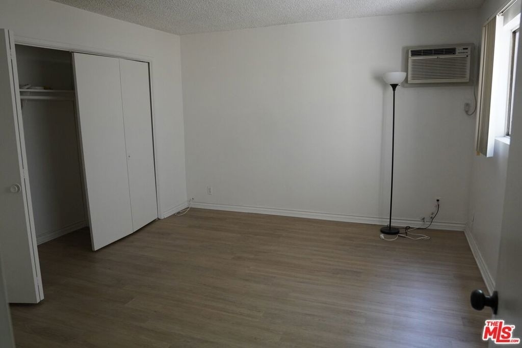 912 Hilldale - Photo 11