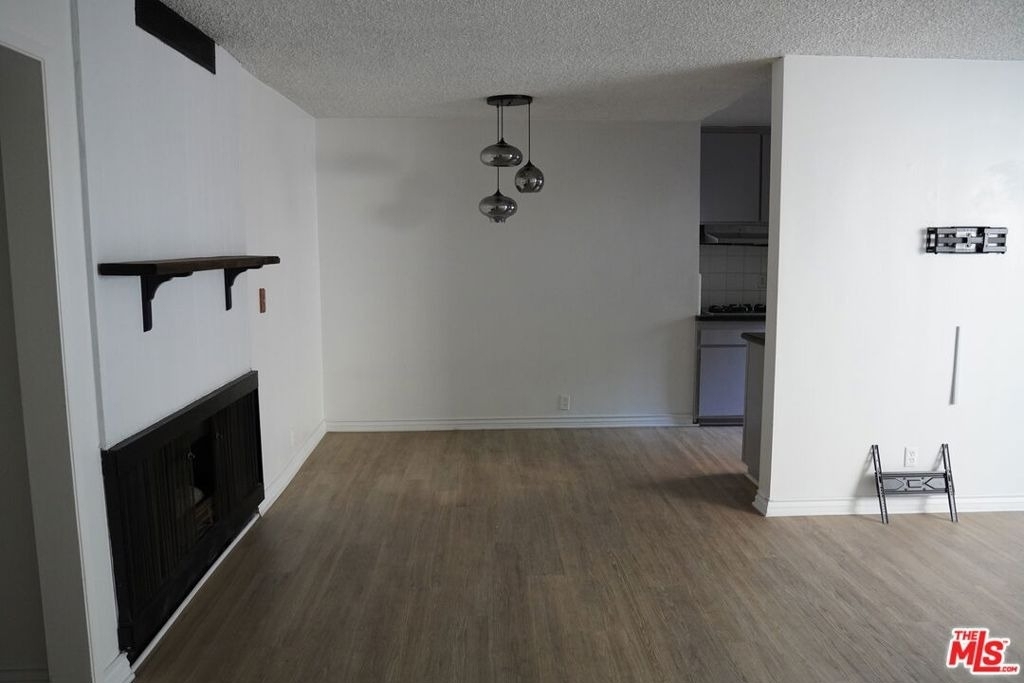 912 Hilldale - Photo 3