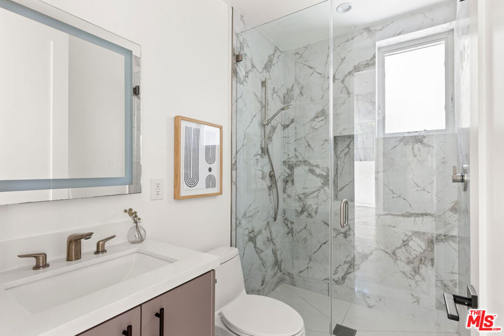 732 Indiana Avenue - Photo 13