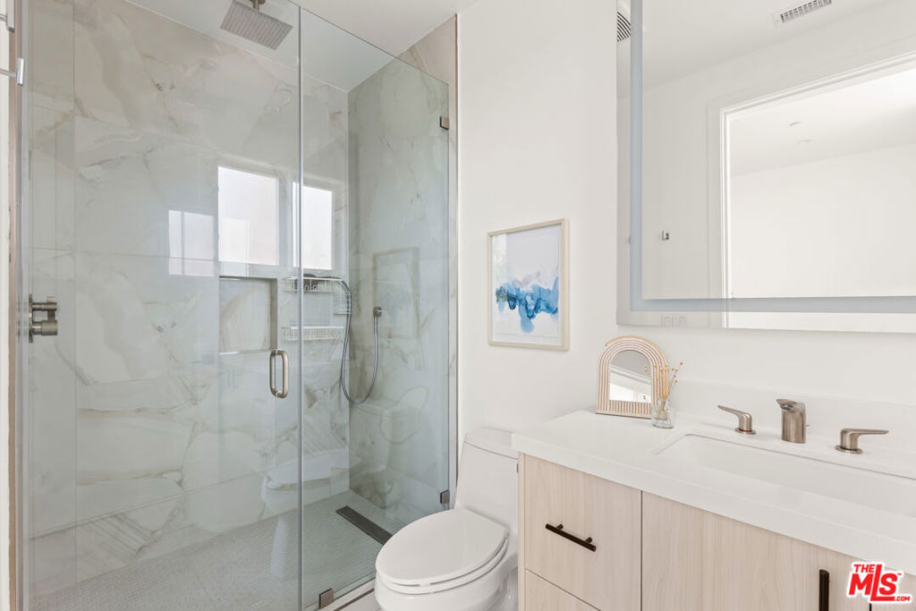 732 Indiana Avenue - Photo 11