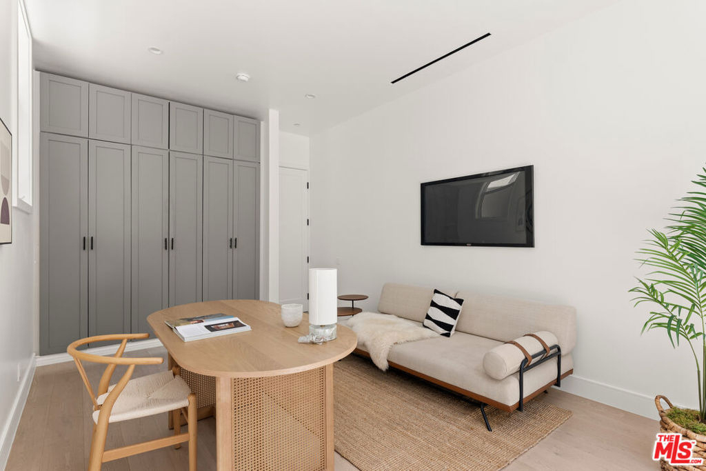 732 Indiana Avenue - Photo 15