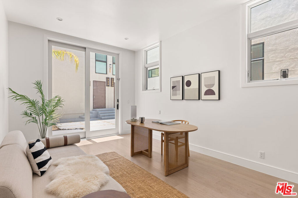 732 Indiana Avenue - Photo 16