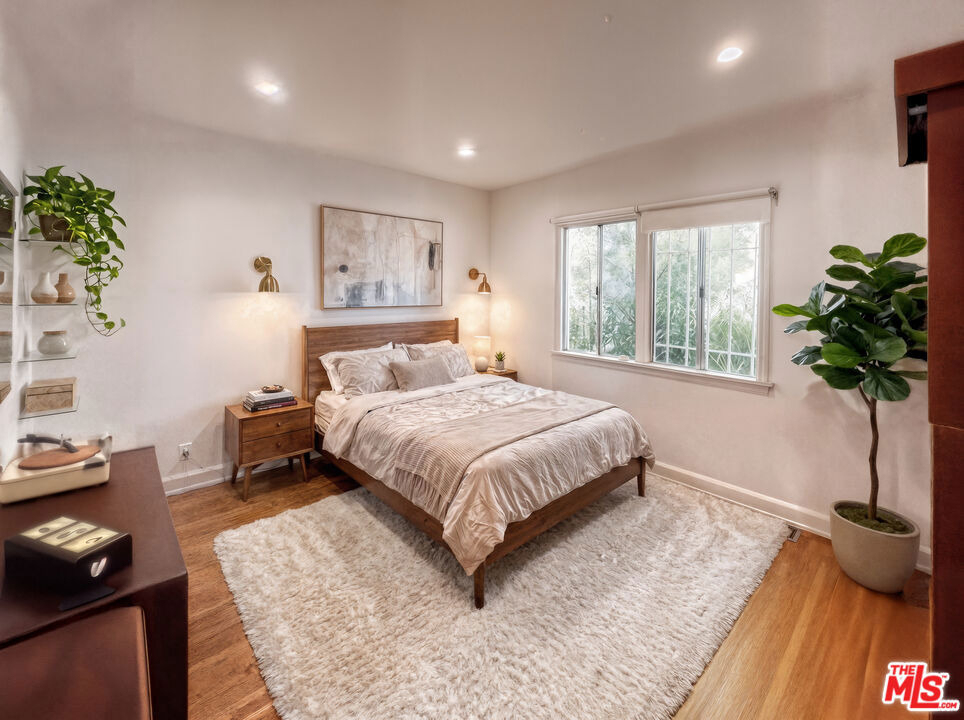 1903 Holmby Avenue - Photo 14
