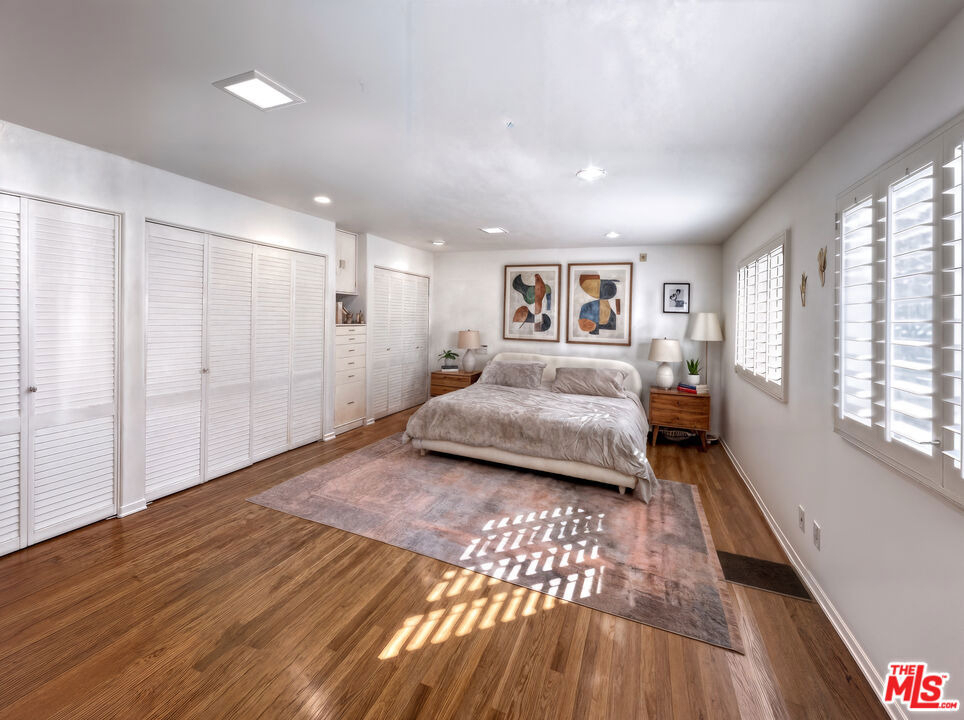 1903 Holmby Avenue - Photo 11