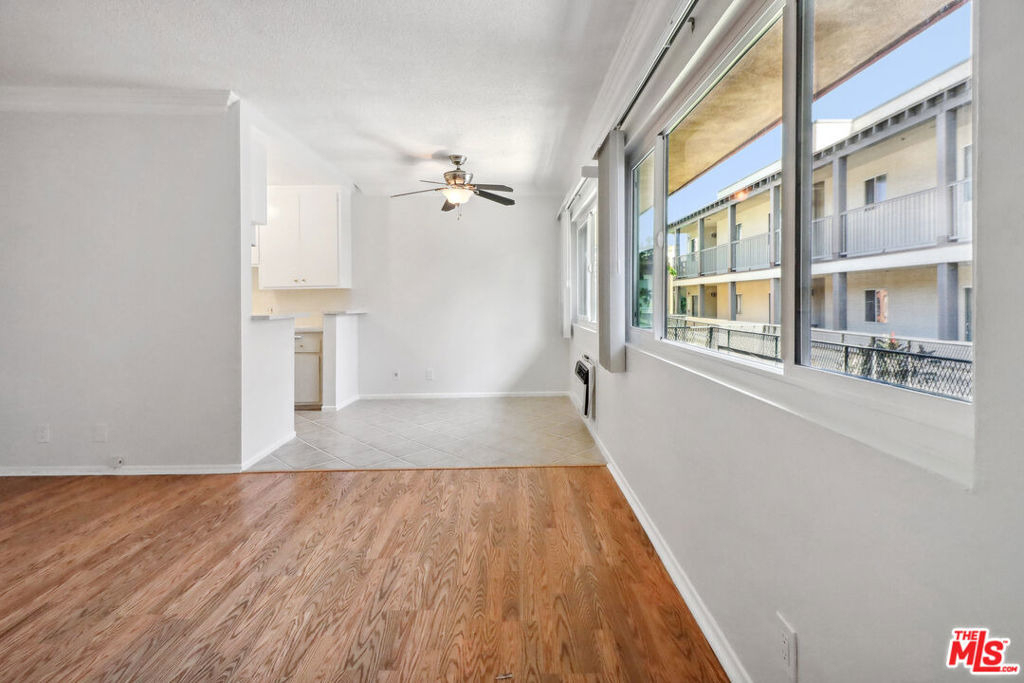 1216 N Detroit Street - Photo 1