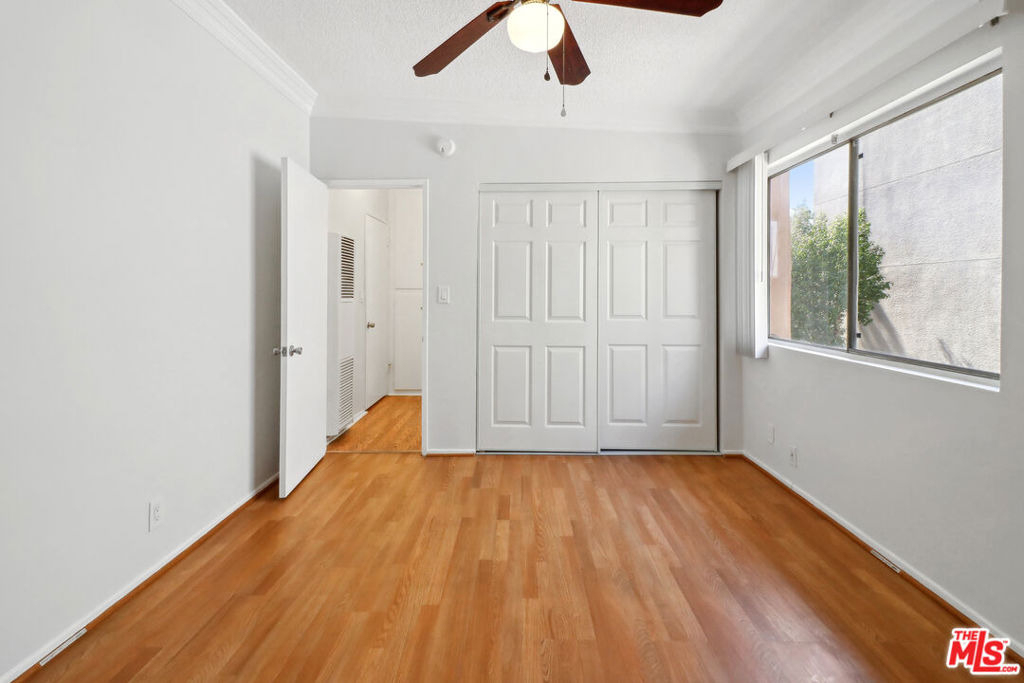 1216 N Detroit Street - Photo 5