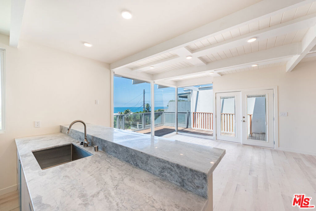 7275 Birdview Avenue - Photo 5