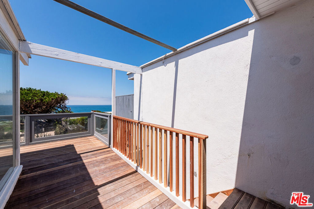 7275 Birdview Avenue - Photo 11