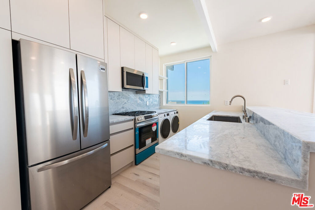 7275 Birdview Avenue - Photo 4