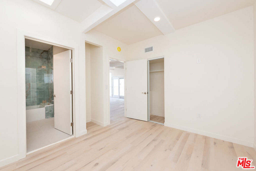 7275 Birdview Avenue - Photo 8