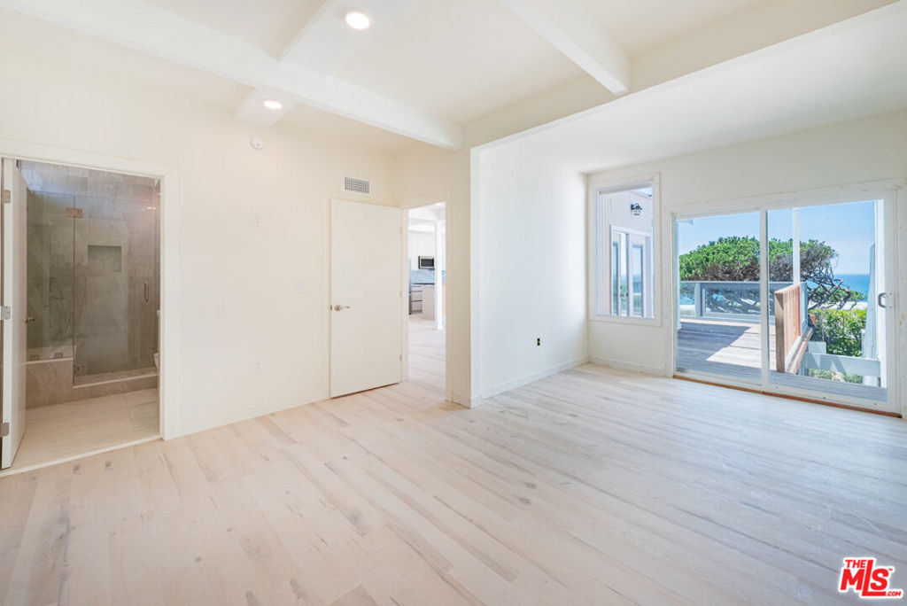 7275 Birdview Avenue - Photo 6