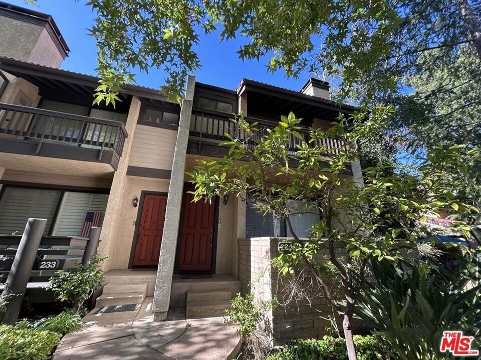 21820 Marylee Street - Photo 1