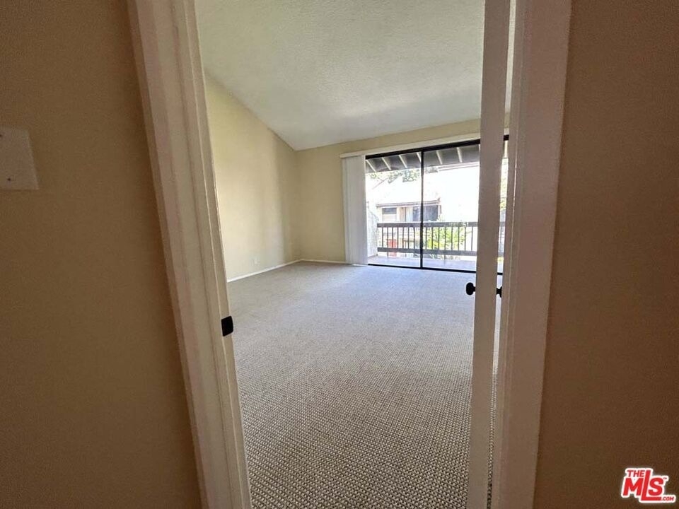 21820 Marylee Street - Photo 15