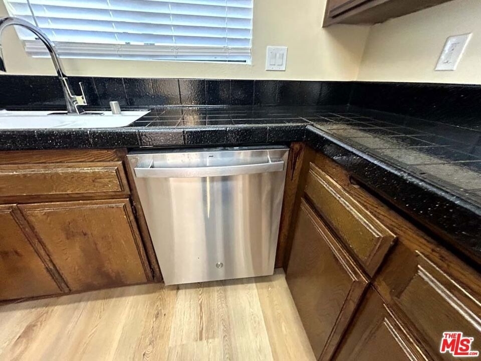 21820 Marylee Street - Photo 11